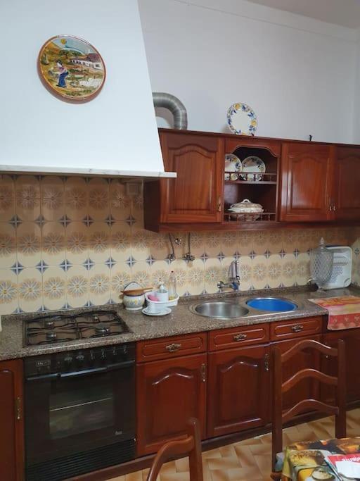 Casa T1 Em Alverca. Alverca do Ribatejo Esterno foto